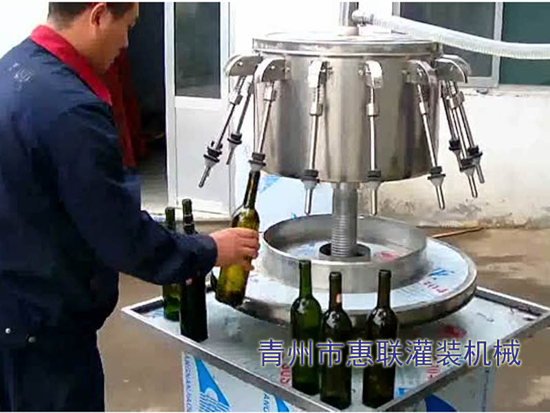 葡萄酒灌裝機(jī) 葡萄酒灌裝機(jī)